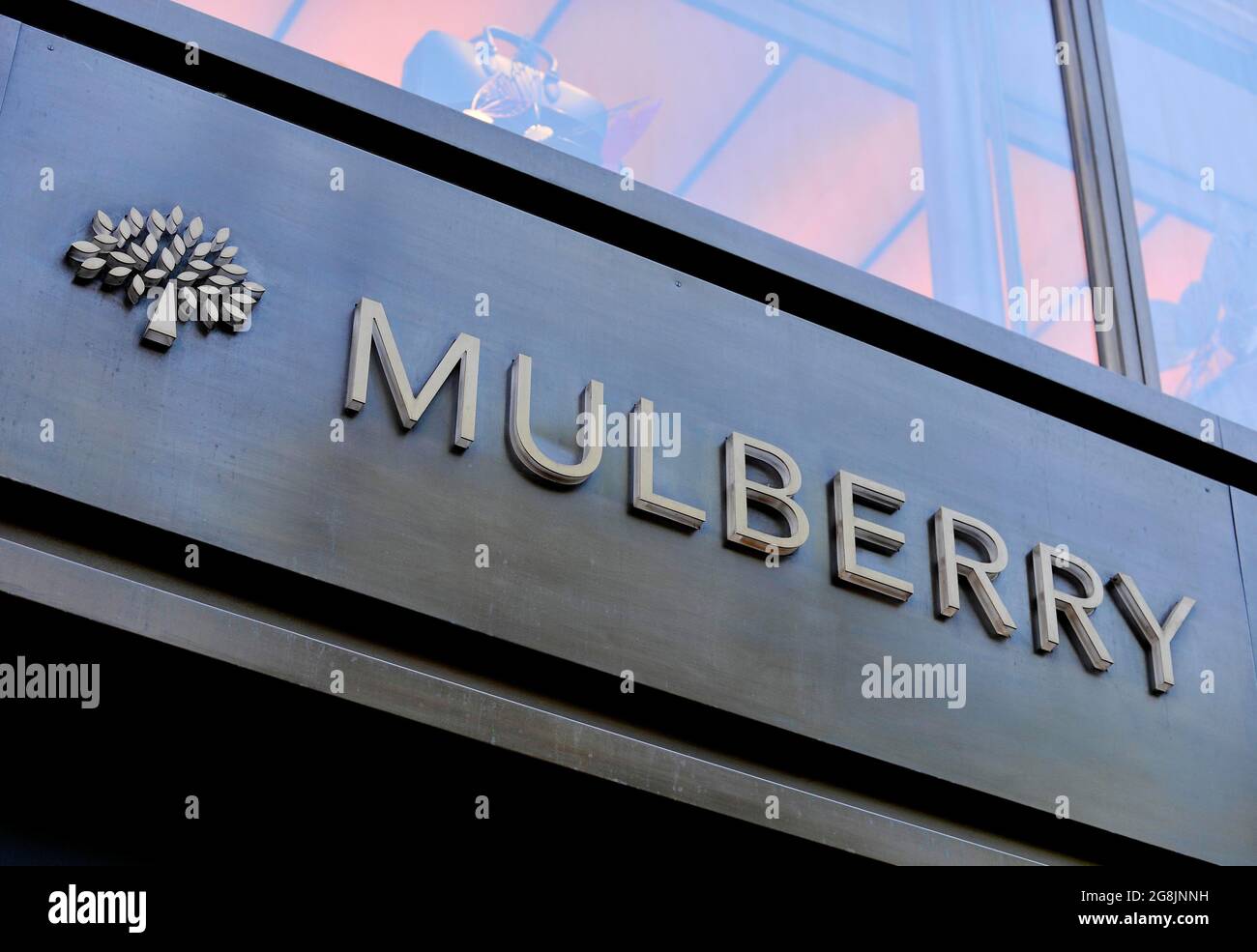 Mulberry handbag hi res stock photography and images Alamy