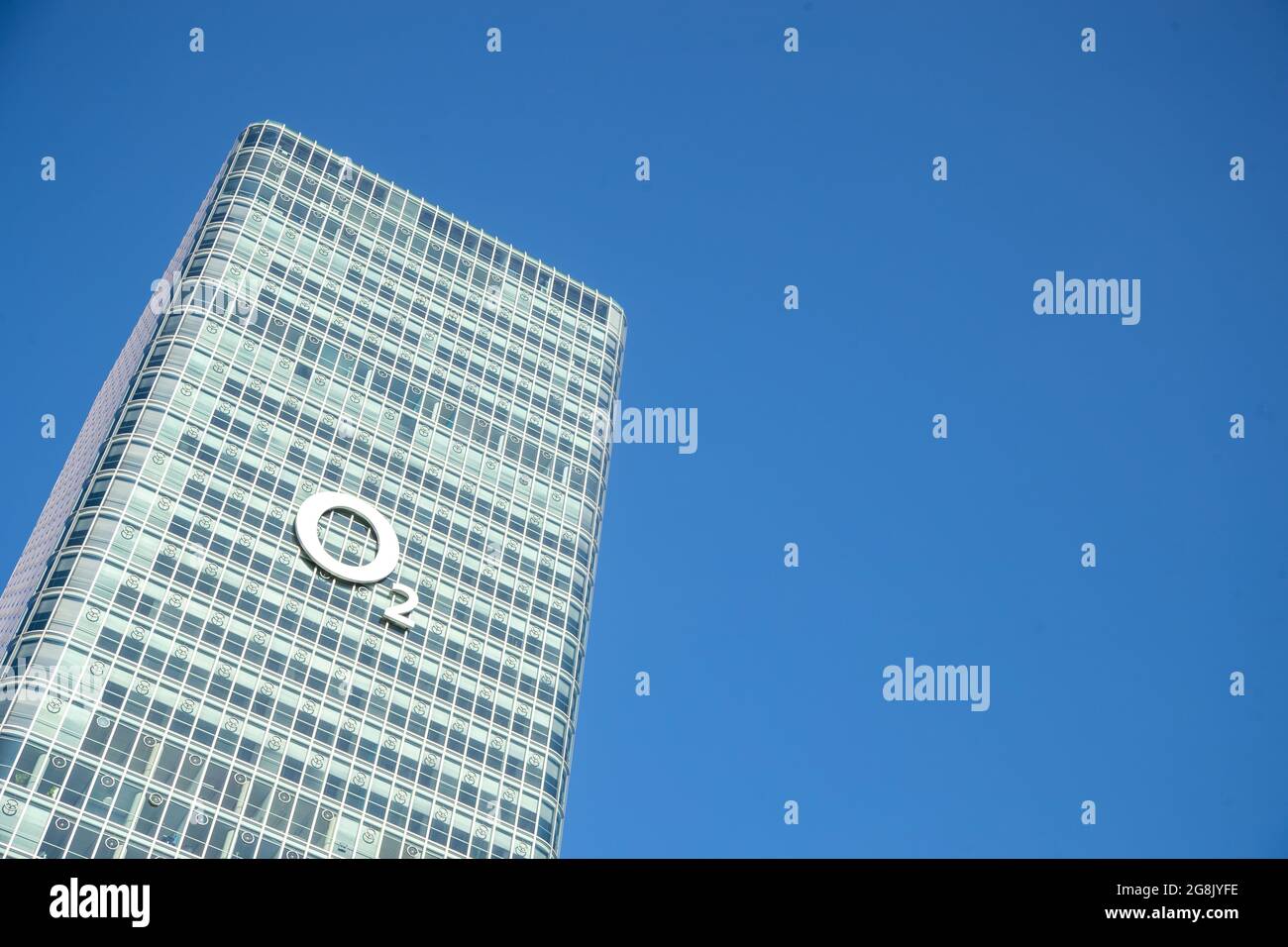 Page 2 - Telefonica Germany High Resolution Stock Photography and Images -  Alamy