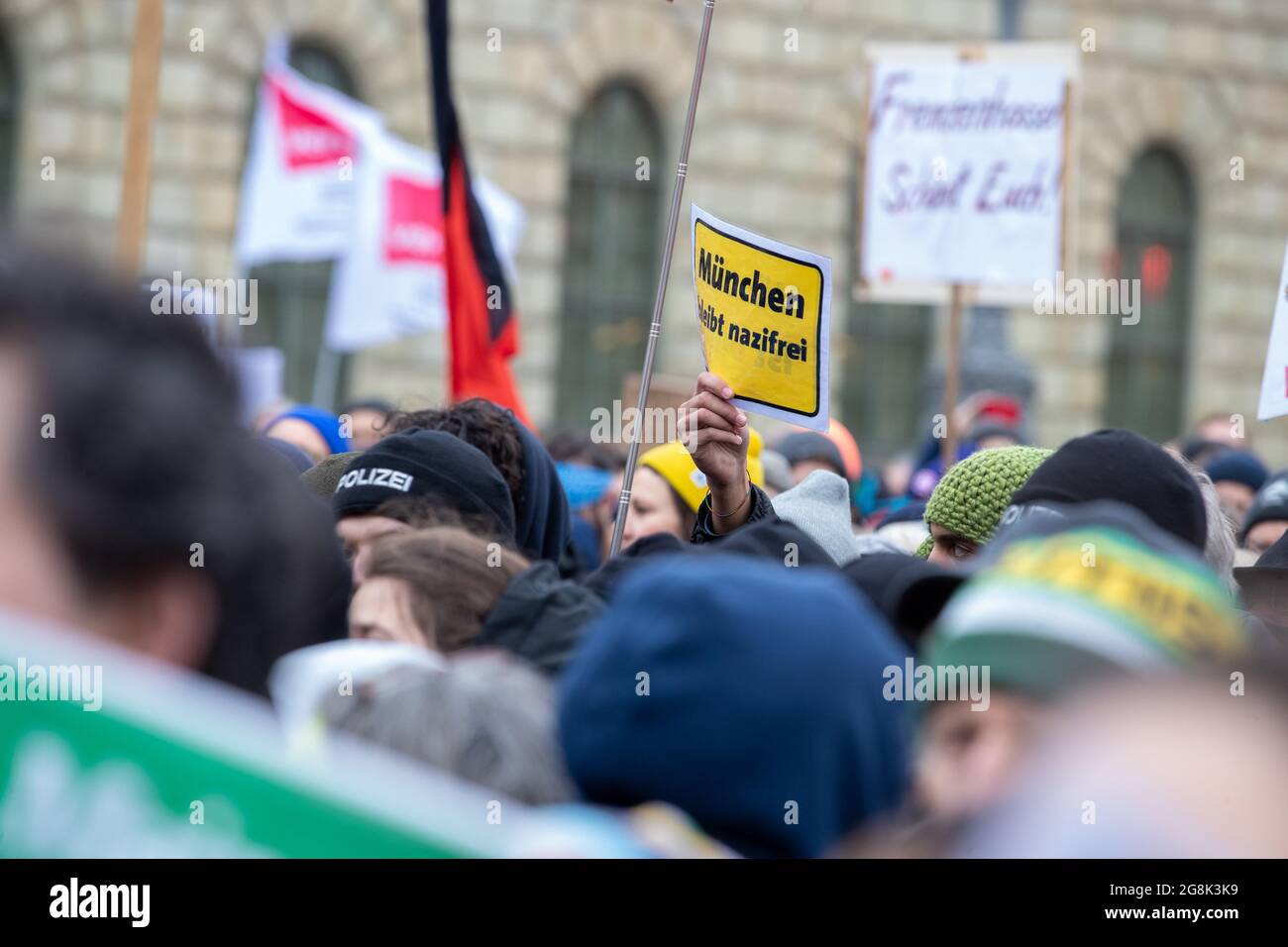 Munich, Germany. 06th Mar, 2020. Sign reading ' Munich stays nazi free ' at the antifascist protest ' Just don't do it ' organized by Bellevue di Monaco on 6. March 2020 at the Max-Josef-Platz in Munich. (Photo by Alexander Pohl/Sipa USA) Credit: Sipa USA/Alamy Live News Stock Photo