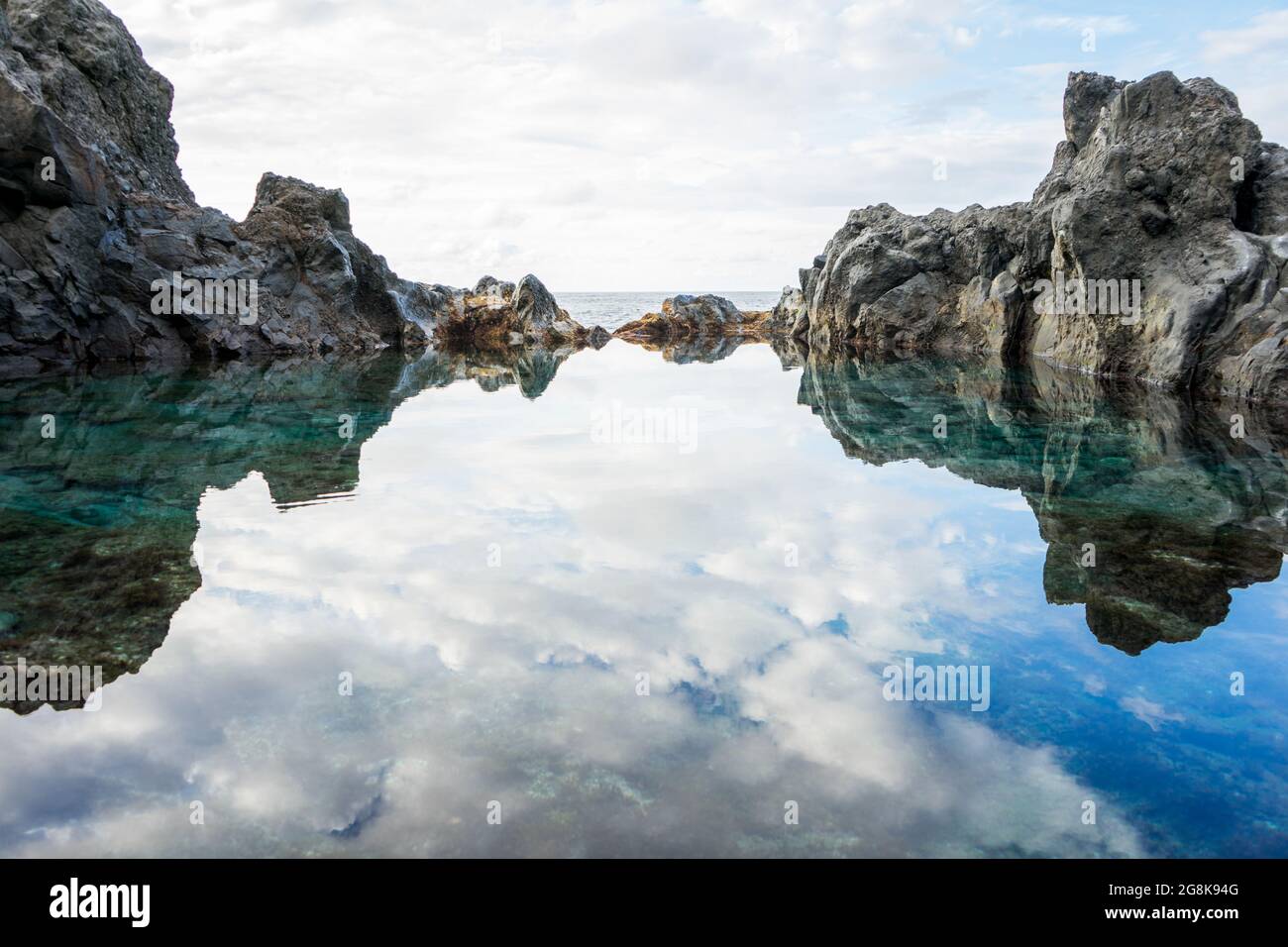 Amazing natural swimming pool of volcanic lava in Porto Moniz, Madeira ...