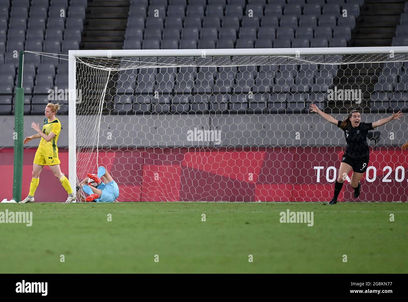 Gabi rennie hires stock photography and images Alamy