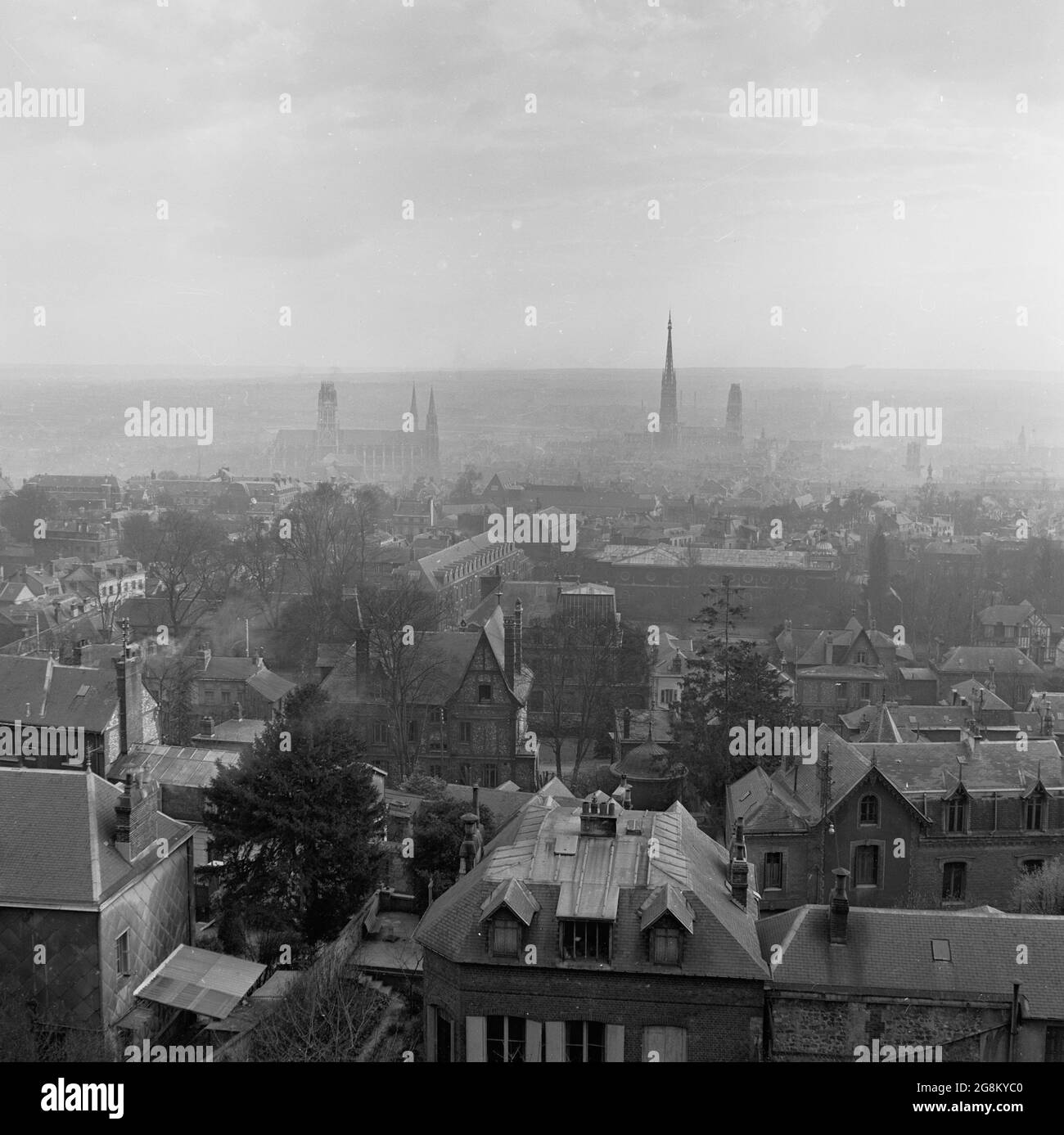 1950s, historical, overhead view of Rouen, France. Stock Photo