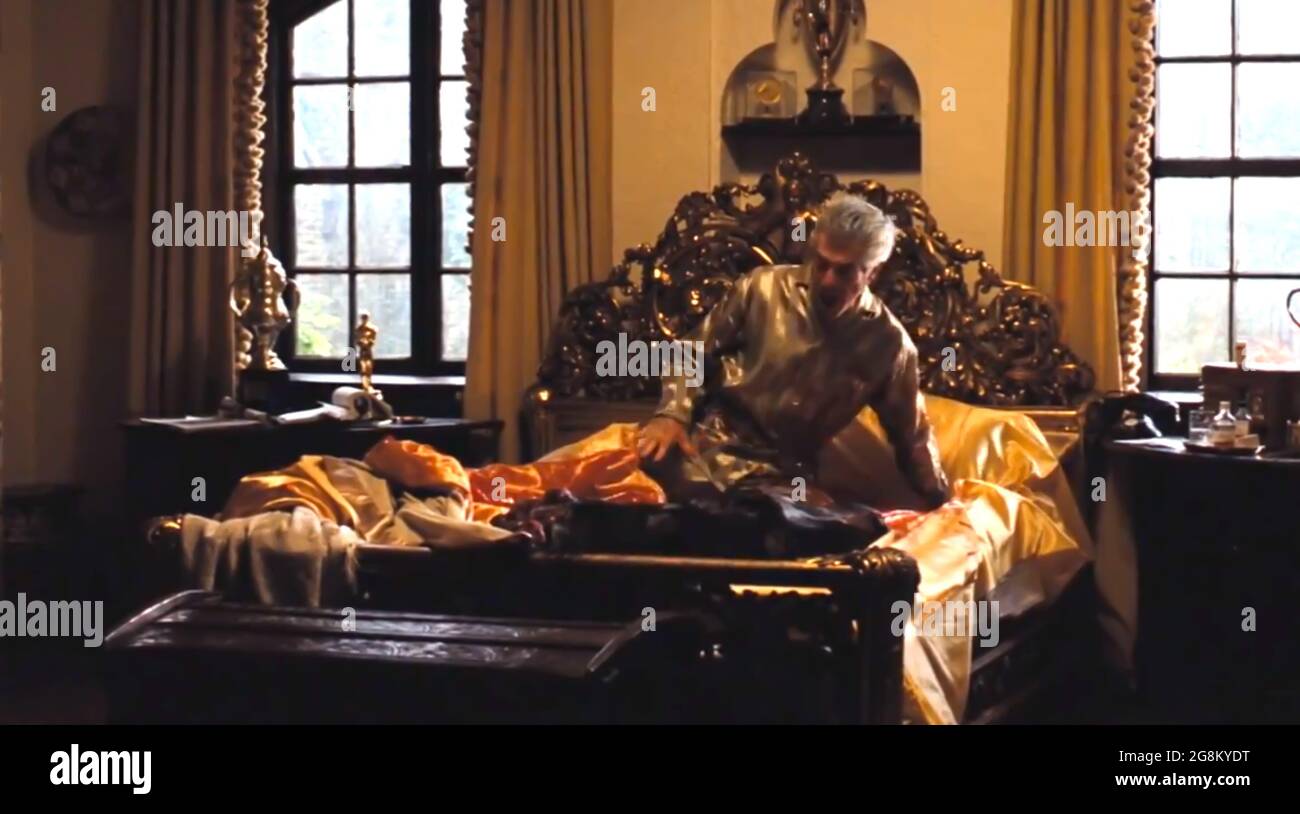 *CLASSIC MOVIE MOMENTS* HORSES HEAD IN THE BED. USA. c.1971 John Marley