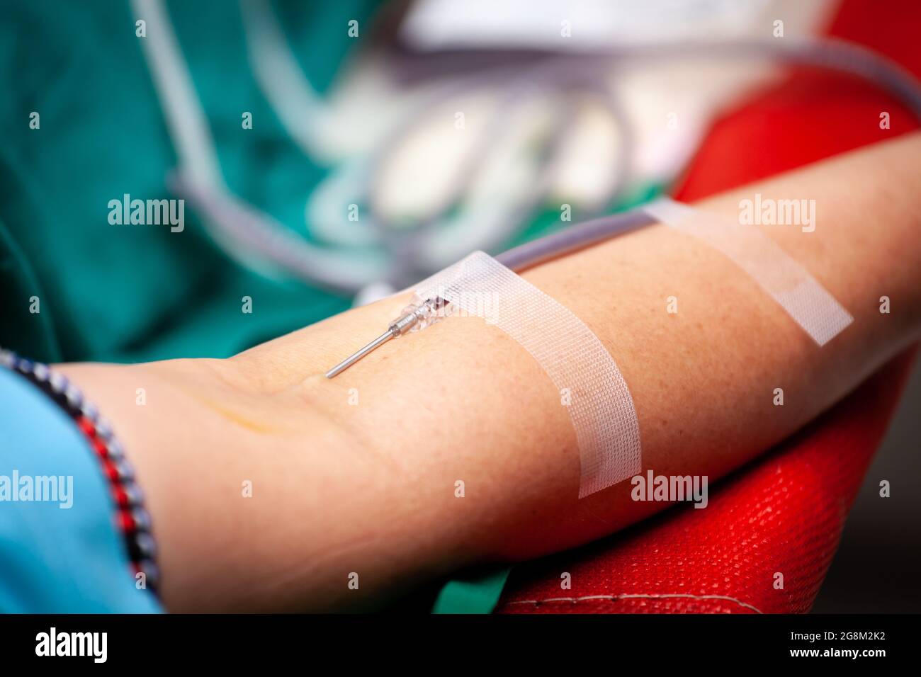 Needle in arm blood donation hires stock photography and images Alamy
