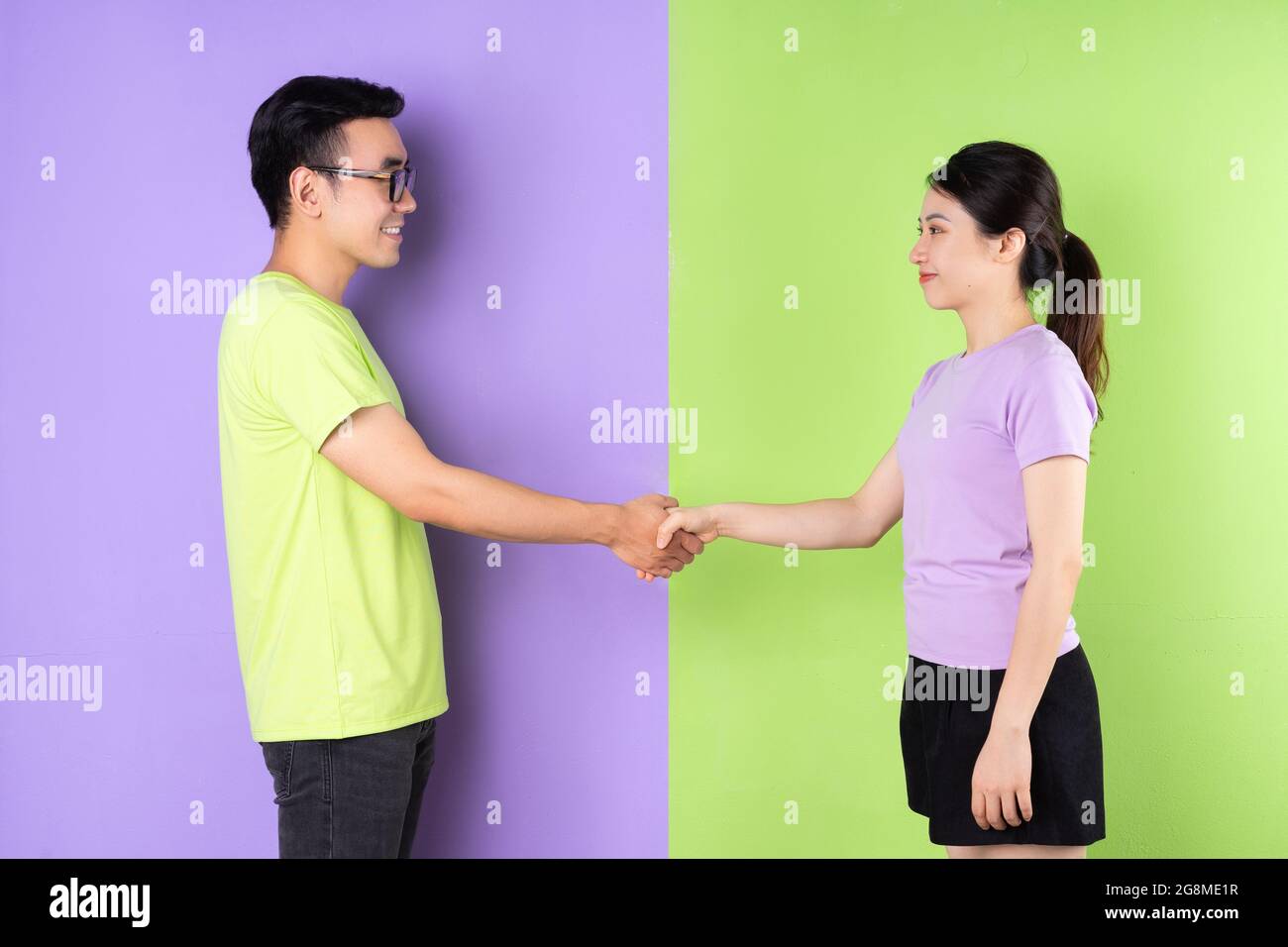 shaking hands logo purple