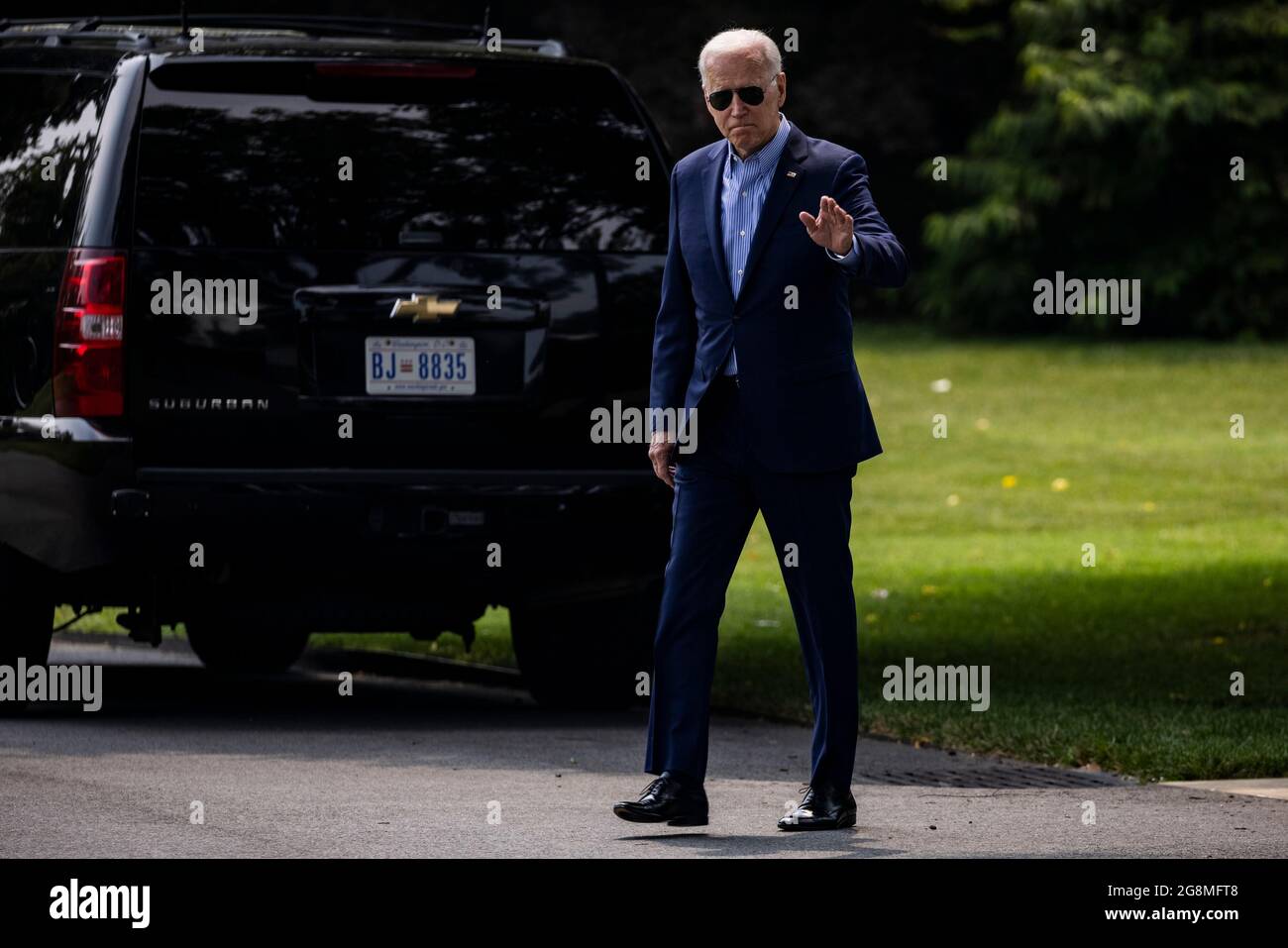 Washington, United States Of America. 21st July, 2021. President Joe Biden heads to Marine One from the Oval Office for a trip to Kentucky at the White House in Washington, DC on Thursday, July 21, 2021. Credit: Samuel Corum/Pool/Sipa USA Credit: Sipa USA/Alamy Live News Stock Photo