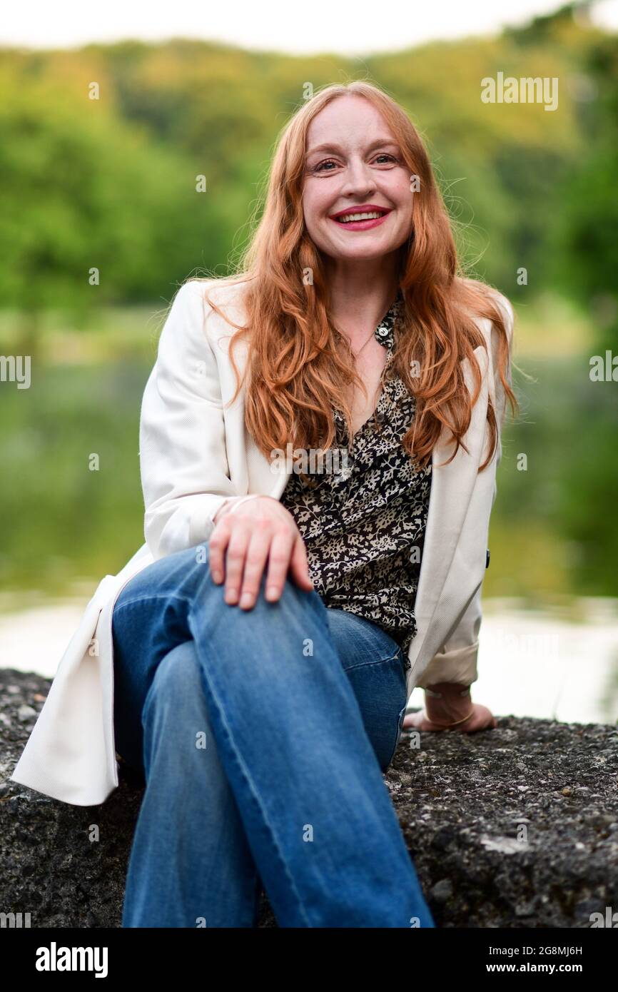 Munich, Germany. 21st July, 2021. Brigitte Hobmeier, actress, taken at a photo session before the screening of the film "Weißbier im Blut" at the open-air cinema "Kino Mond & Sterne" in the Westpark. Credit: Tobias Hase/dpa/Alamy Live News Stock Photo