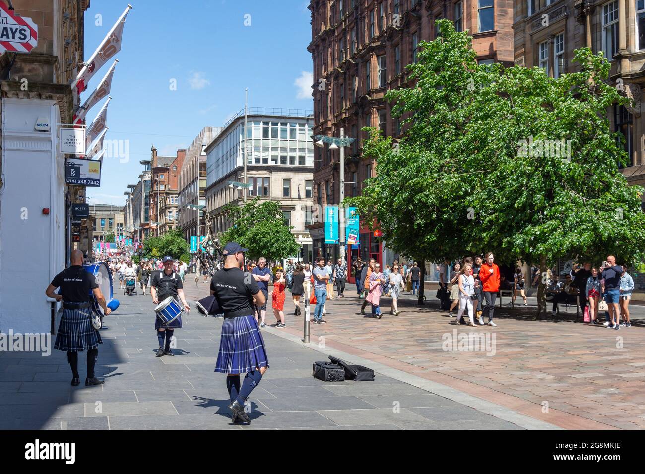 Scottish street entertainers, Buchanan Street, Glasgow City, Scotland, United Kingdom Stock Photo