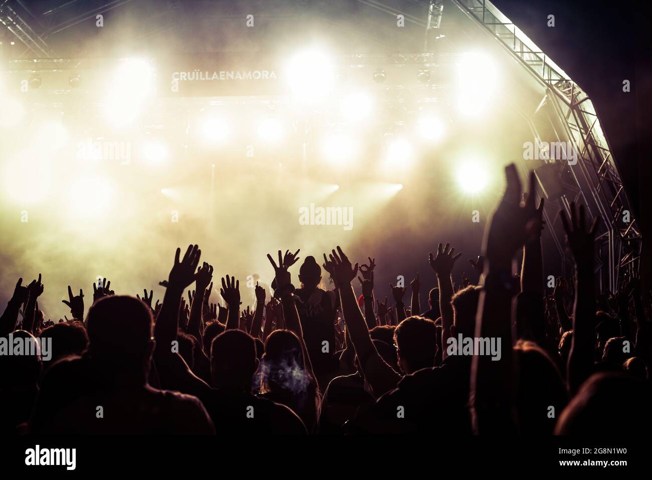 Barcelona Jul 8 The Crowd Wearing Masks To Protect Against Covid 19 Have Fun At Cruilla Music Festival On July 8 2021 In Barcelona Spain Stock Photo Alamy