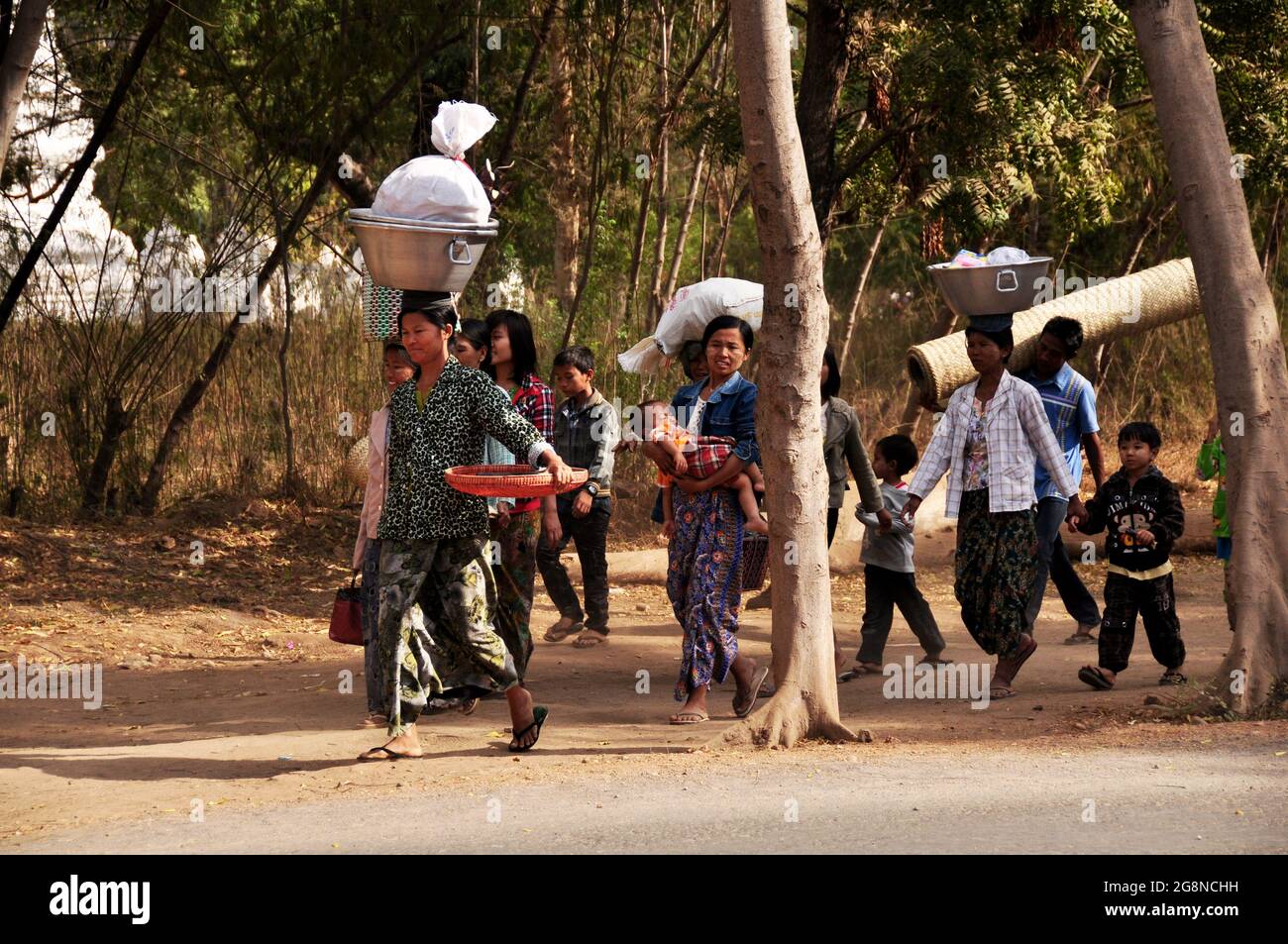 Tribe Ethnic Of Burmese Group Man Women Children Walking Carry Move Product Thing From Home Go To Bazaar Market At Bagan Or Pagan World Heritage Site Stock Photo Alamy