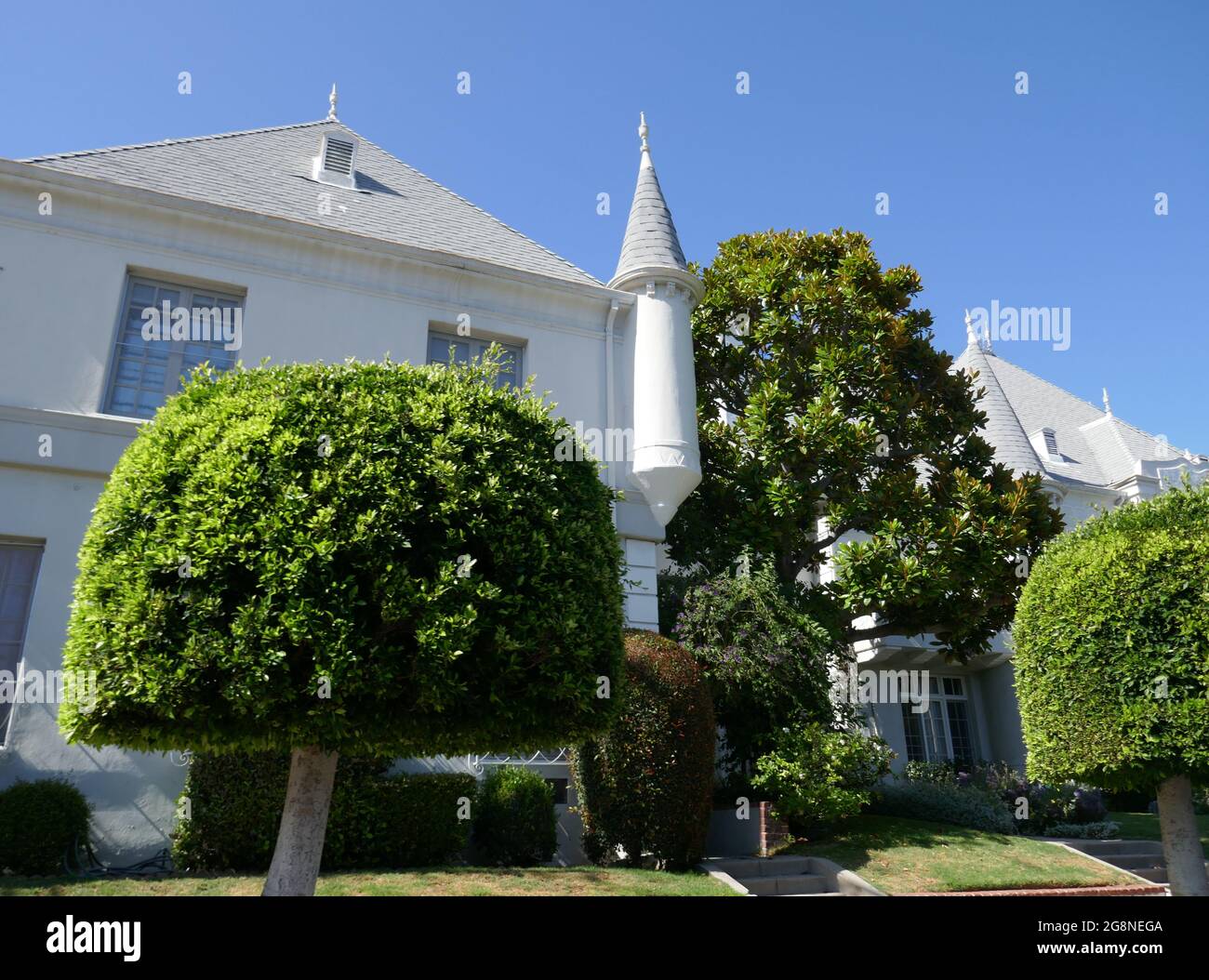 Los Angeles, California, USA 21st July 2021 Singer Madonna and actor Sean Penn's former home/residence and former home of Actresses Marilyn Monroe, Marlene Dietrich and Greta Garbo on July 21, 2021 in Los Angeles, California, USA. Photo by Barry King/Alamy Stock Photo Stock Photo