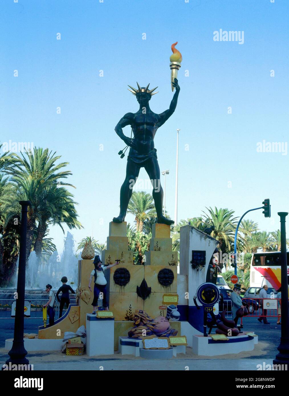 FALLA - CARICATURA DE LA ESTATUA DE LA LIBERTAD. Location: FIESTAS DE SAN JUAN. Alicante. SPAIN. Stock Photo