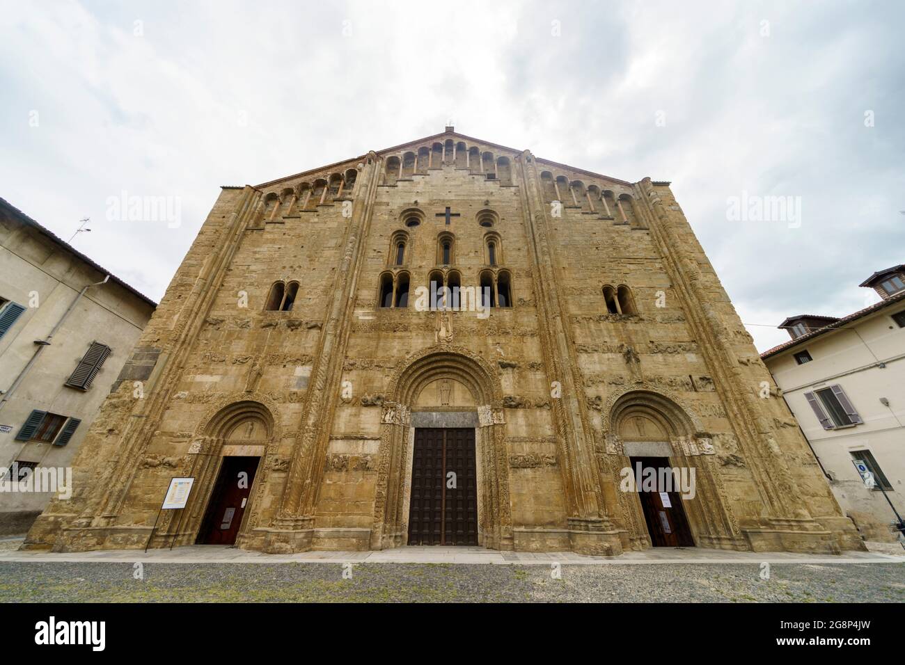 Pavia, Lombardy, Italy: facade of San Michele Maggiore, medieval basilica built in 7th century and completed in 12th century Stock Photo