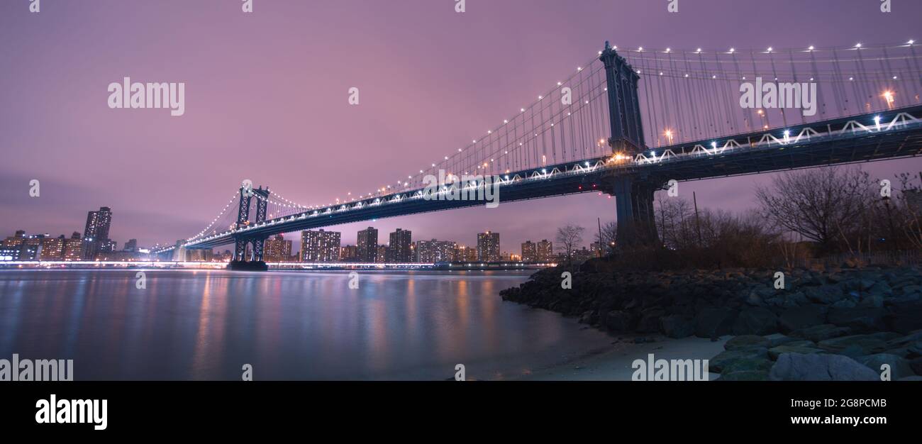 Manhattan bridge at dusk, New York City Stock Photo - Alamy