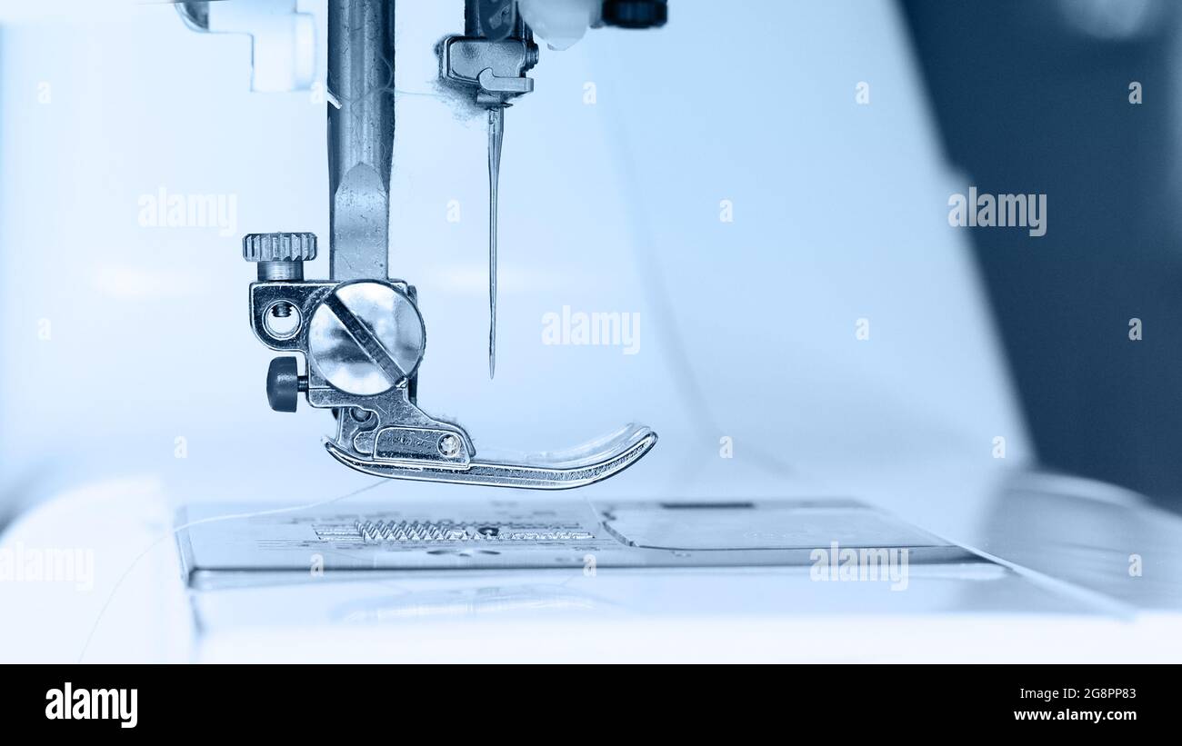 sewing machine foot Stock Photo Alamy