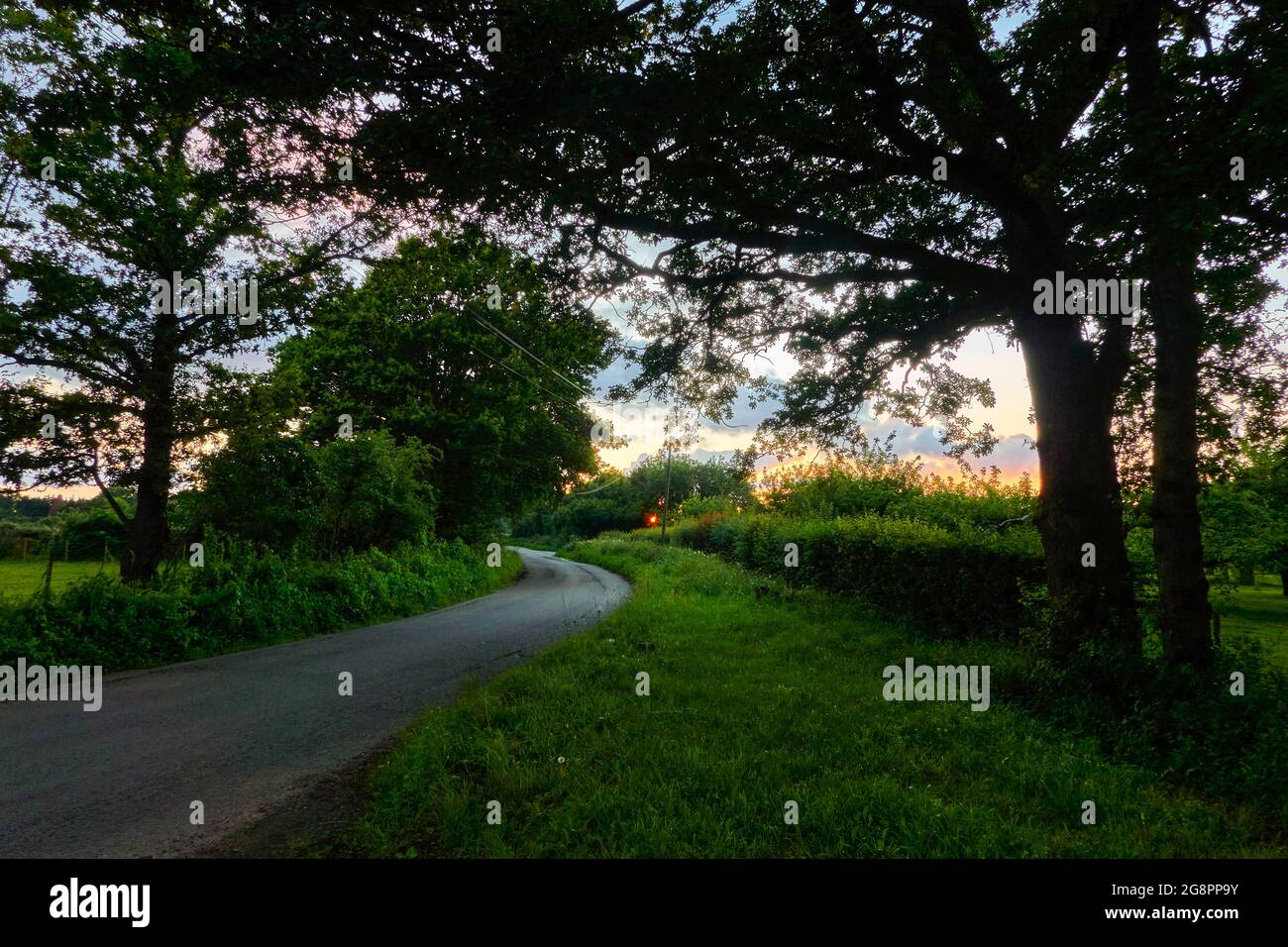 Sunset in a Kent country lane Staplehurst Stock Photo