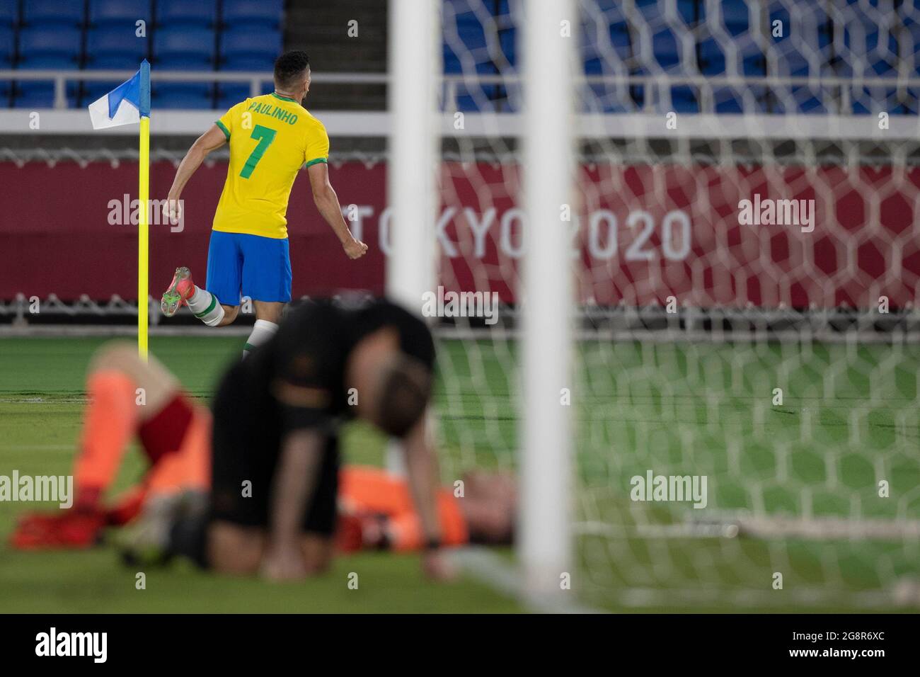 Paulinho'S Goal: A Moment Of Pure Footballing Genius! - or0wu1v