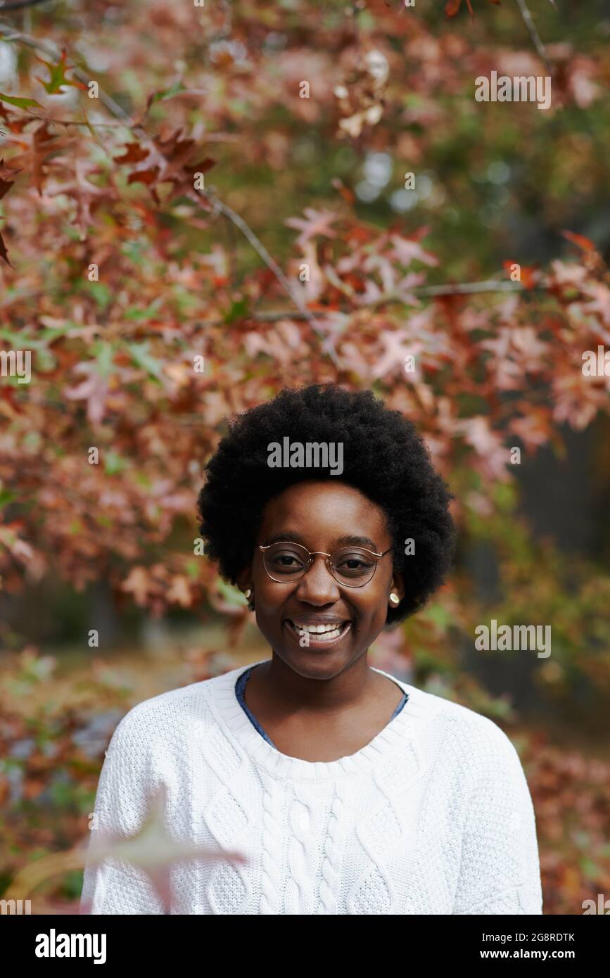 Portrait amazing african young hi-res stock photography and images - Alamy
