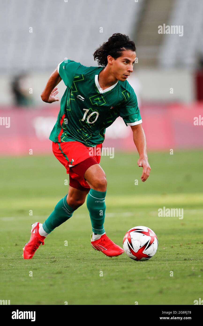 Tokyo, Japan. 22nd July, 2021. DIEGO LAINEZ (10) of Mexico in action during  a men's soccer game between Mexico and France at the Tokyo Stadium for the  Tokyo 2020, Olympic Games. Mexico
