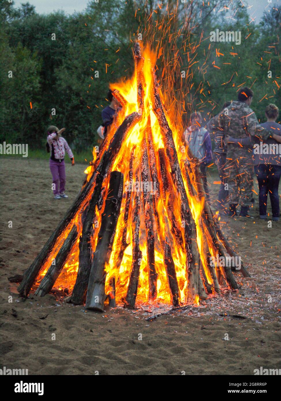 新品 INAVANCE BONFIRE GO OUTSIDE MIKADZUKI mikadzuki bonfire go outside OD