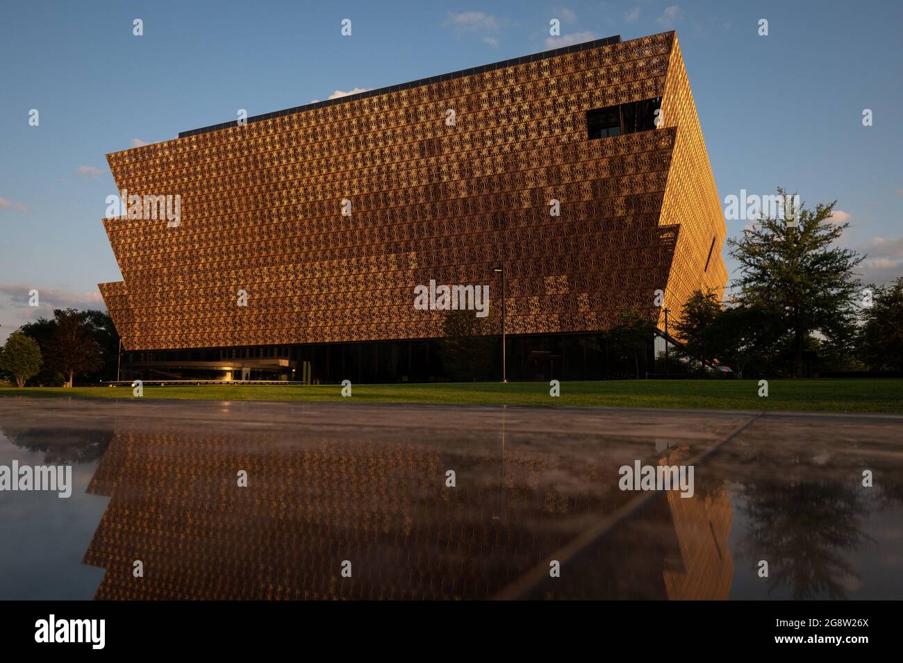 Washington, USA. 23rd July, 2021. A general view of the Smithsonian National Museum of African American History and Culture in Washington, DC, on Thursday, July 22, 2021, amid the coronavirus pandemic. As the Delta variant of COVID-19 spreads rapidly in the America and around the world, this week in Washington negotiations over infrastructure legislation have continued in Congress. (Graeme Sloan/Sipa USA) Credit: Sipa USA/Alamy Live News Stock Photo