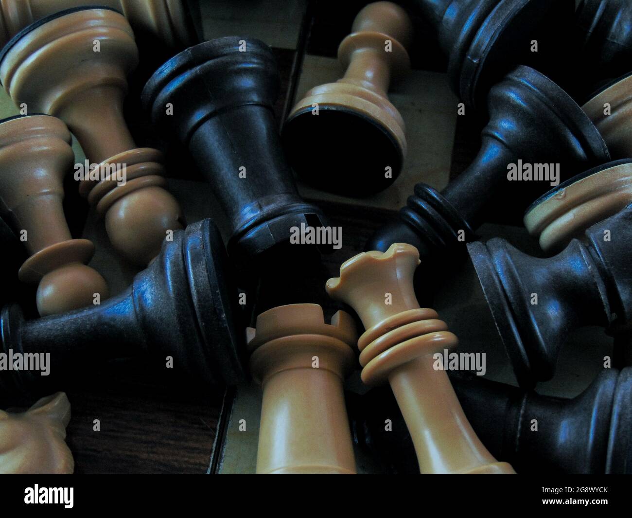 Messy move hi-res stock photography and images - Alamy