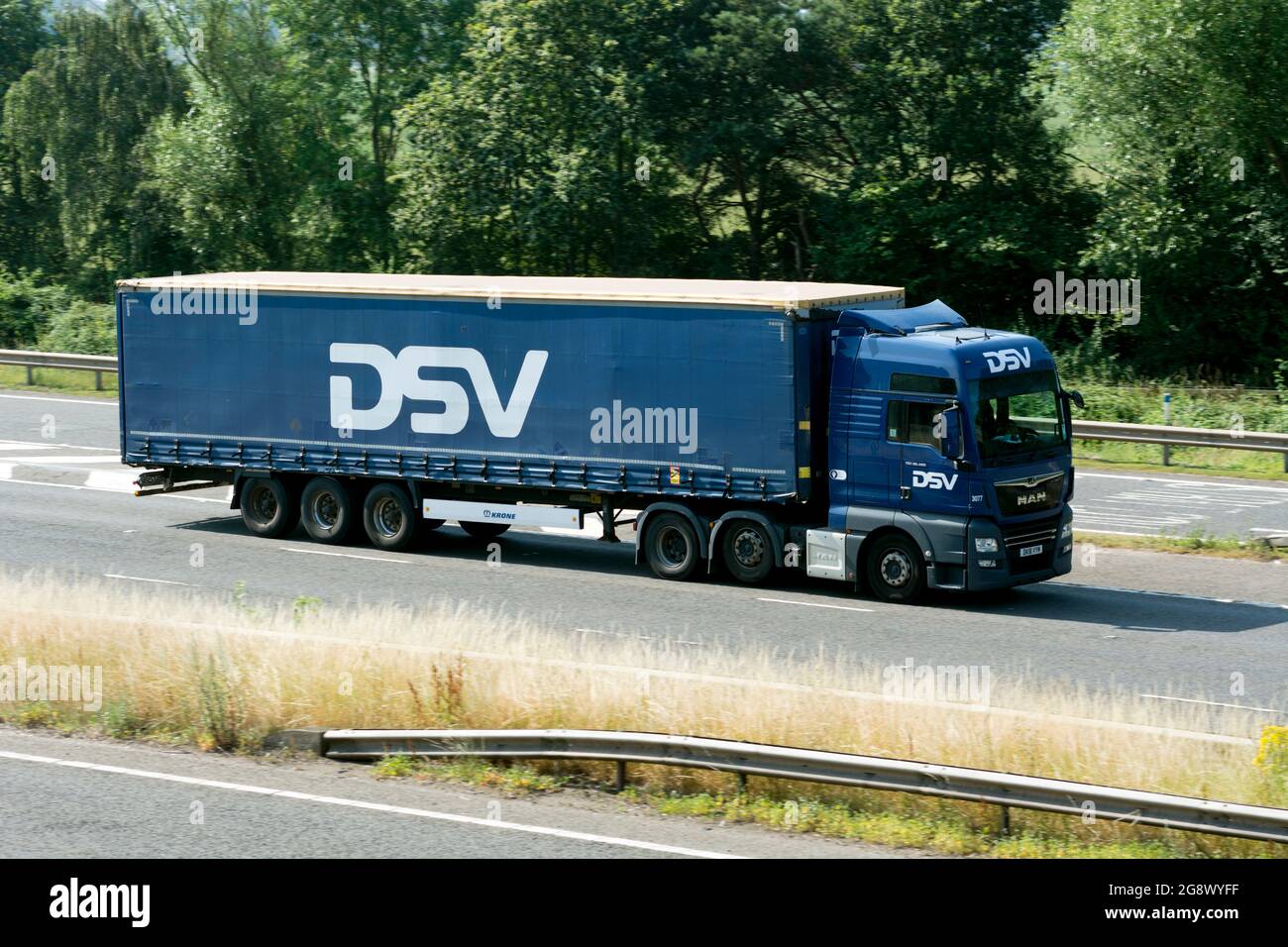 A DSV lorry on the M40 motorway, Warwickshire, UK Stock Photo