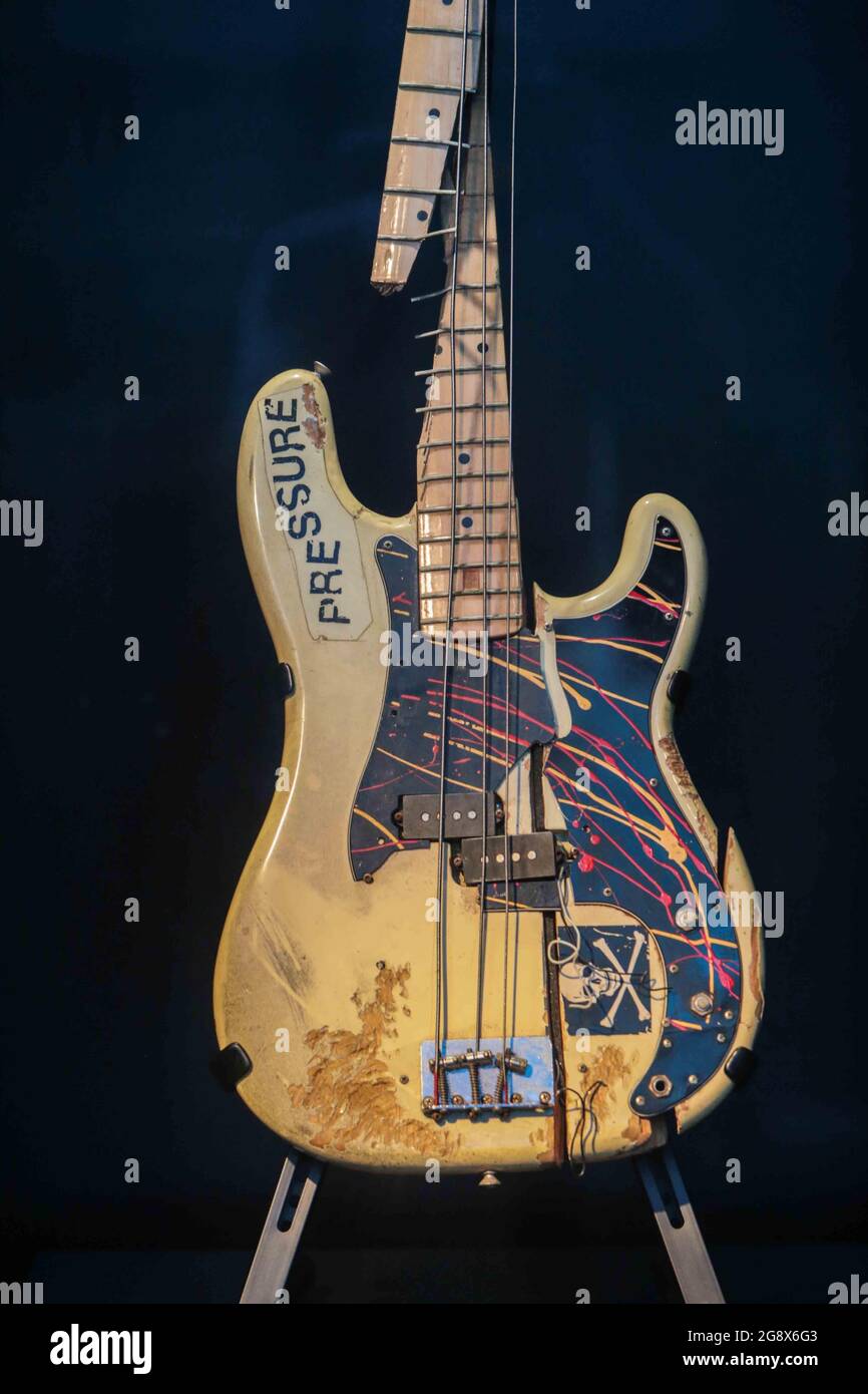 London UK 23 July 2021.This iconic bass was last played on stage at The Palladium in New York City on 20 September 1979, during The Clash’s ‘Take the 5th’ tour of North America. At the end of the show, Simonon smashed his guitar in a moment of frustration, which became an iconic symbol of rebellion. This moment was captured by Pennie Smith, whose photograph was subsequently featured on the cover of The Clash’s third album ‘London Calling’ released in the winter of 1979.Paul Quezada-Neiman/Alamy Live News Stock Photo