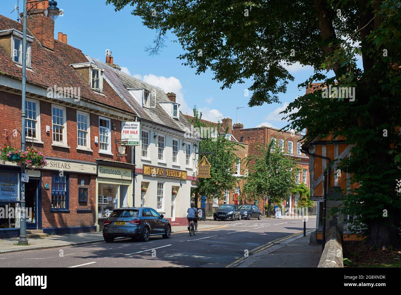 Historic buildings along St Andrew Street, Hertford, county town of Hertfordshire, South East England Stock Photo