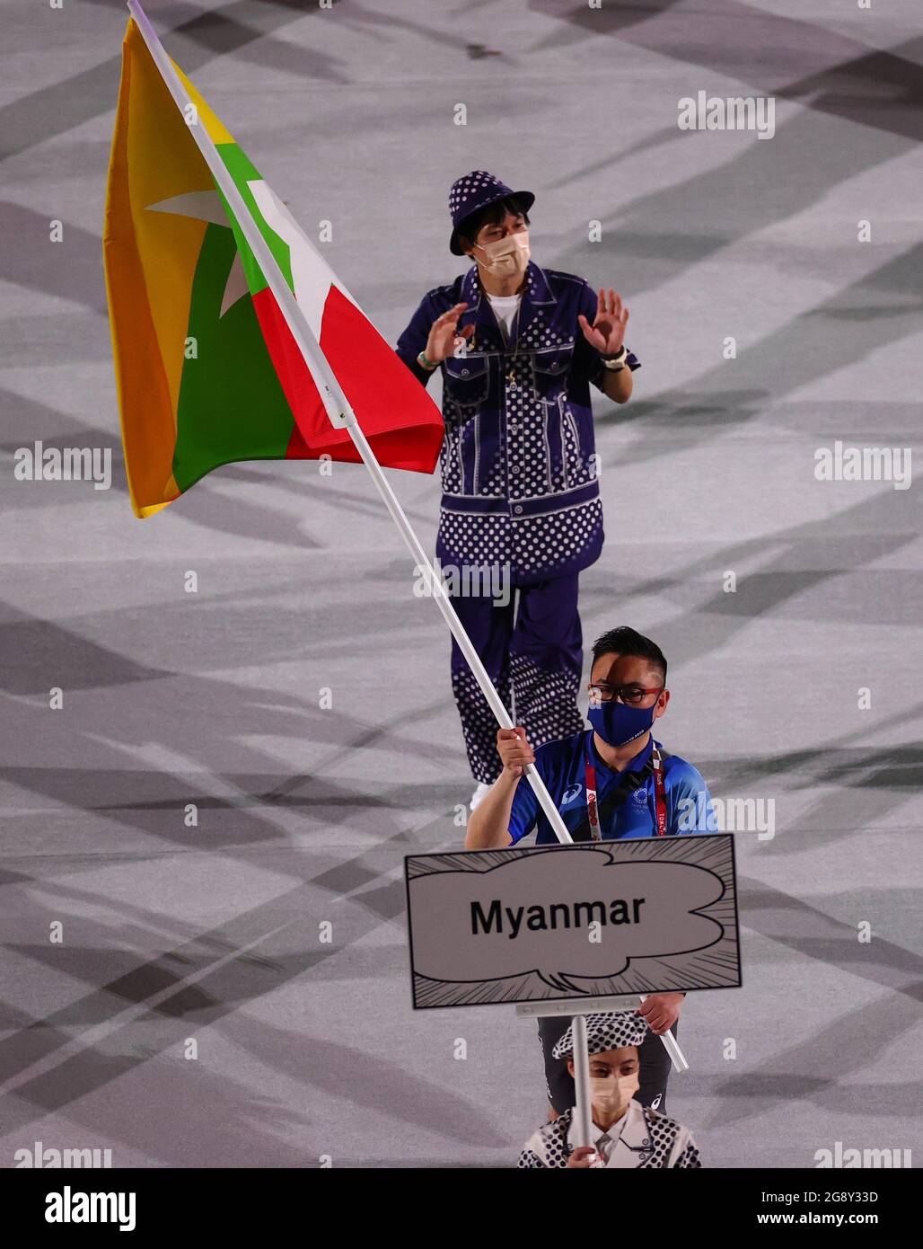 Tokyo Olympics The Tokyo Olympics Opening Ceremony Olympic Stadium Tokyo Japan July 23 21 Flag Bearers Ye Tun Naung Of Myanmar Leads Their Contingent During The Athletes