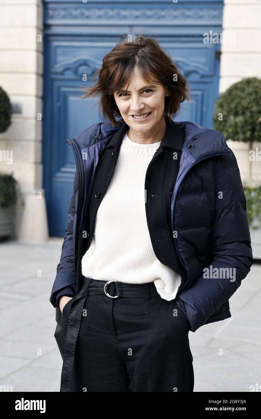 Ines De La Fressange Streetstyle At Paris Fashion Week France Stock Photo Alamy Ines De La Fressange Streetstyle At Paris Fashion Week France Stock Photo Alamy