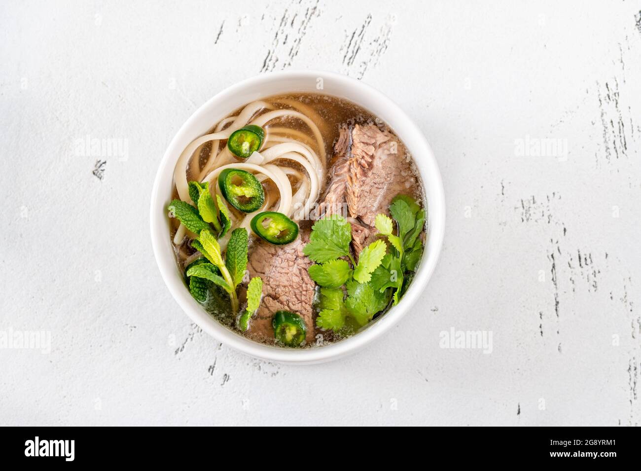 Bowl of Vietnamese soup beef pho (pho bo Stock Photo - Alamy