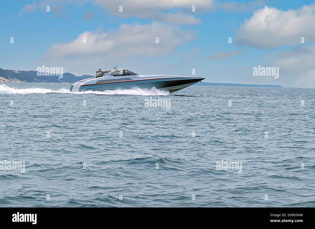 Luxury powerboat yacht on Lake Michigan Stock Photo Alamy