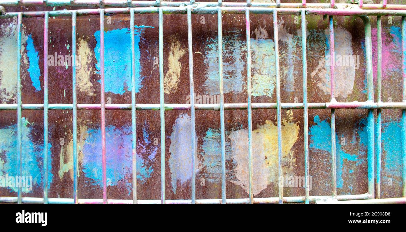 Metal lattice hi-res stock photography and images - Alamy