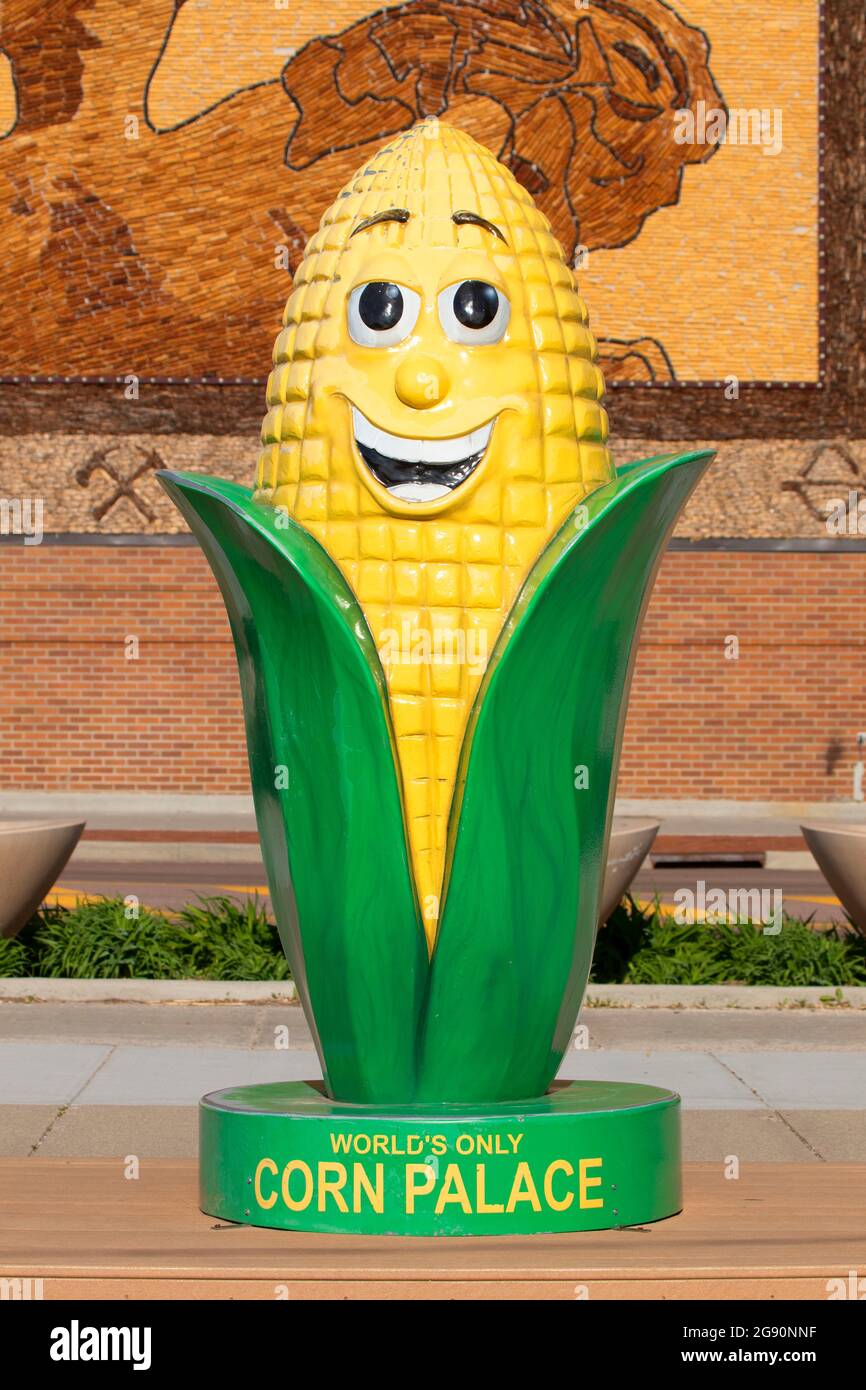 Corn Palace cob statue, Mitchell, South Dakota Stock Photo Alamy