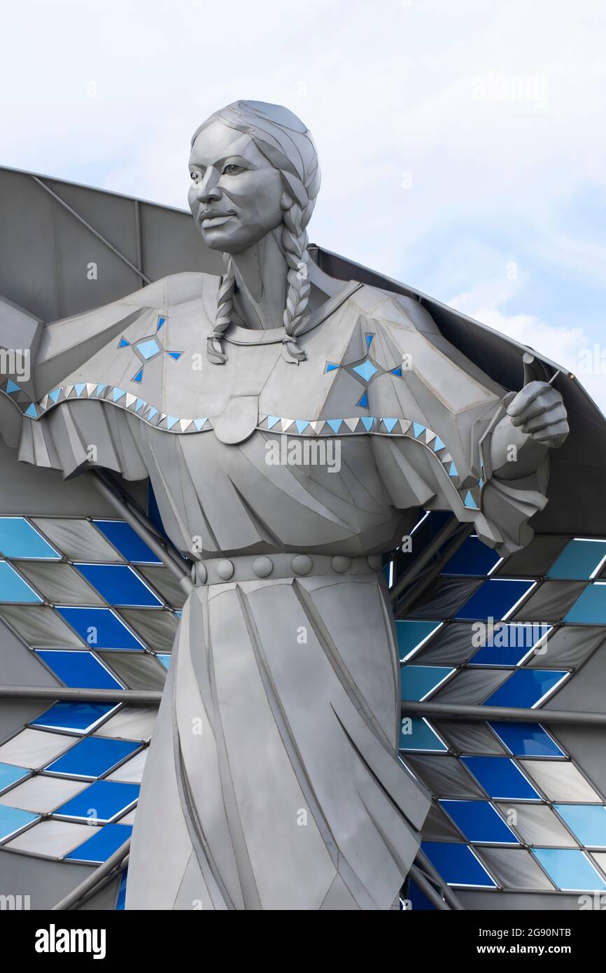 Dignity statue, Chamberlain, South Dakota Stock Photo Alamy