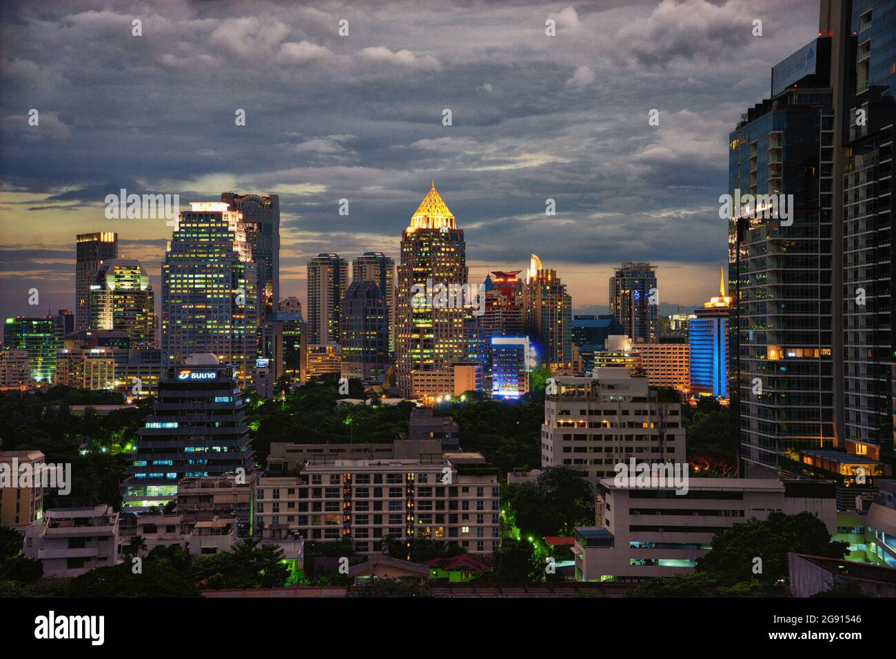 Bangkok cityscape in the evening Stock Photo - Alamy