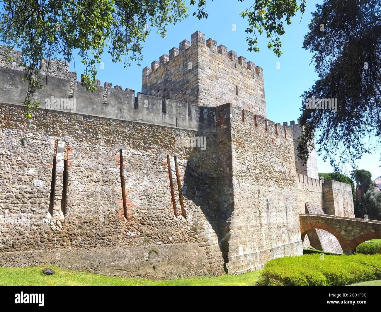 Castle Sao Jorge in Lisbon in Portugal Stock Photo - Alamy