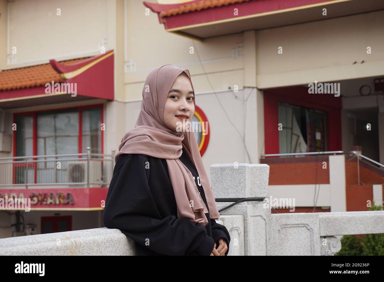 Beautiful Muslim girls with a natural background. The girl's vacation ...