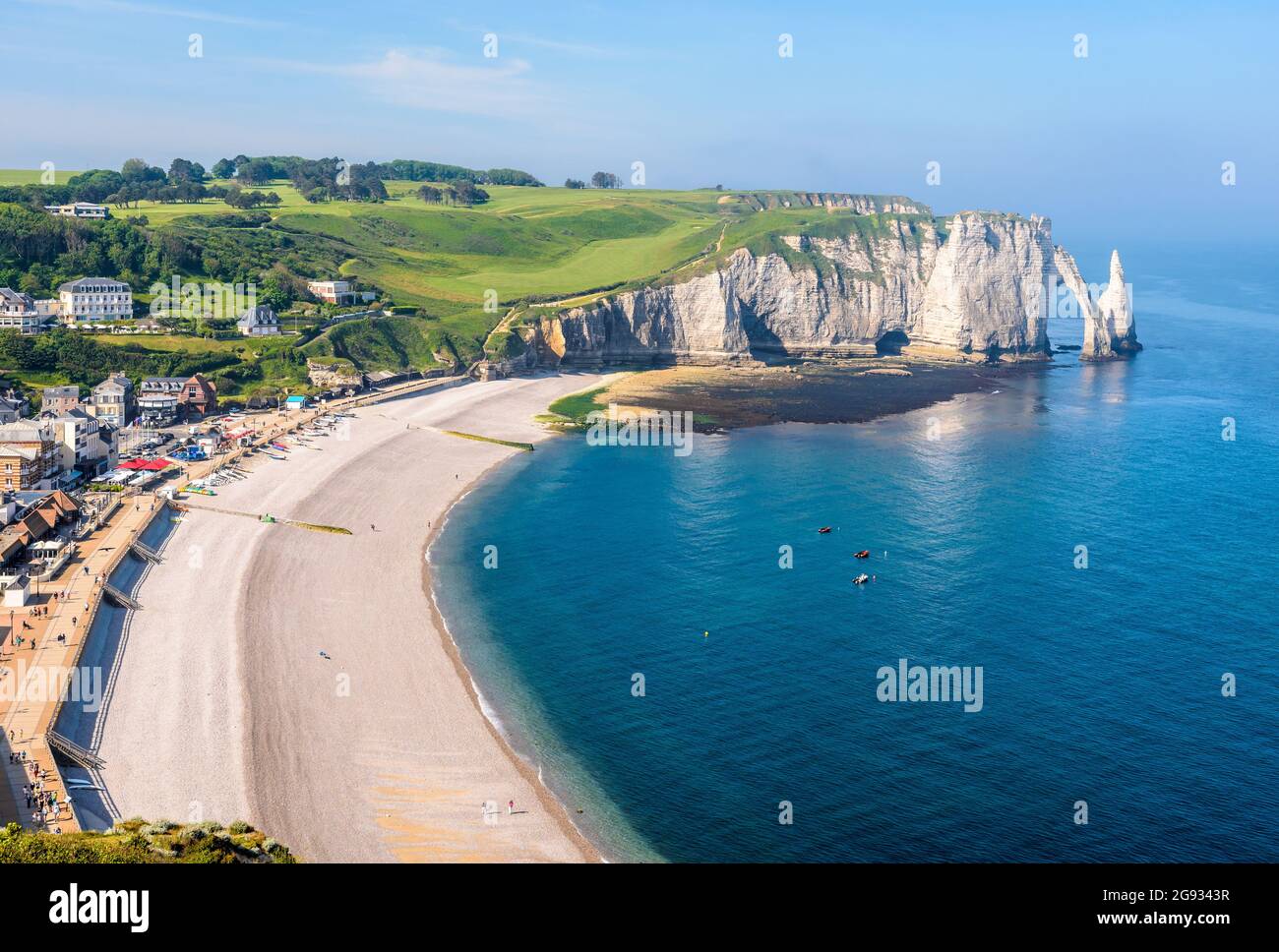 High angle view of the seafront and pebble beach of Etretat in Normandy ...