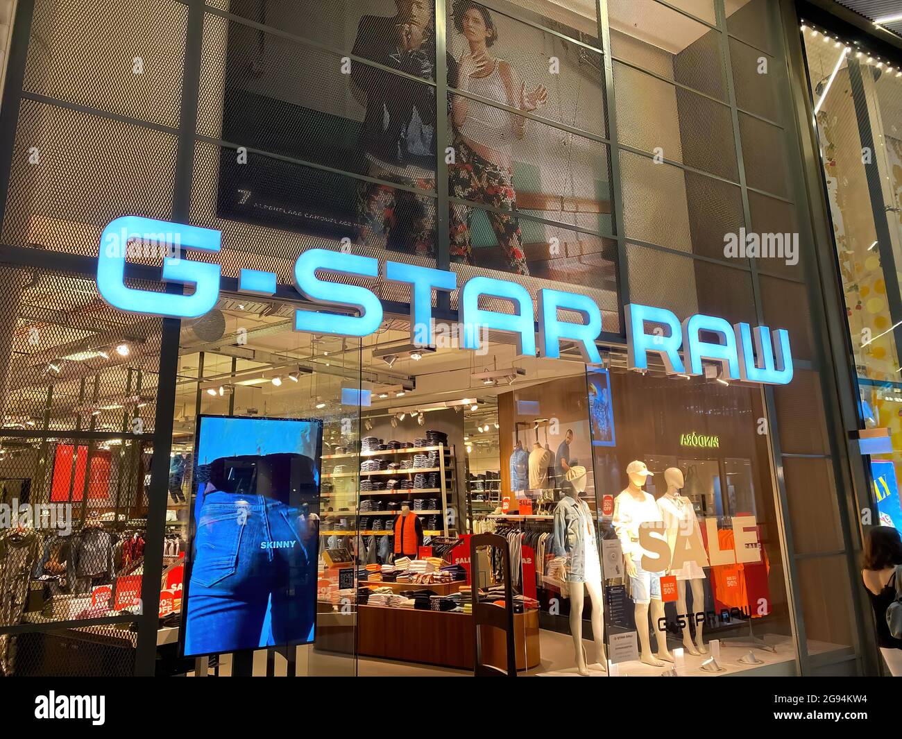 G star raw store window hi-res stock photography and images - Alamy
