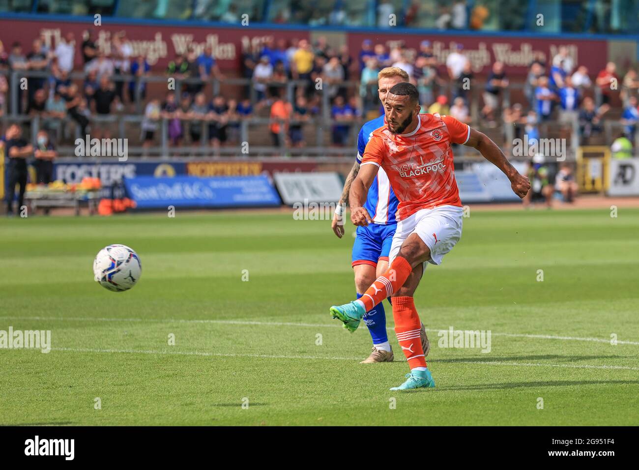 Keshi Anderson of Blackpool shoots on goal, saved Stock Photo Alamy
