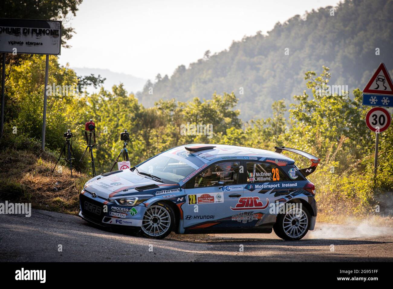 28 Joshua MCERLEAN (IRL), Keaton WILLIAMS (GBR), Hyundai i20 R5 ...