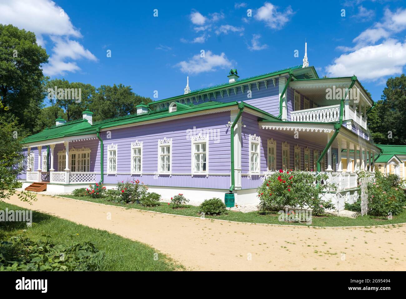 SPASSKOE-LUTOVINOVO, RUSSIA - JULY 06, 2021: The main manor house in the estate of the mother of the Russian writer Turgenev 'Spasskoye-Lutovinovo' Stock Photo