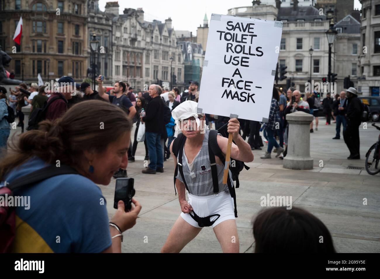 London, England, 24 July, 2021. Protesters gather on London’s Trafalgar Square in order to protest government’s past lockdown policies, demanding immediate cancellation of all measures preventing further outbreaks of COVID19. Credit: Bruno Korbar / Alamy Stock Photo
