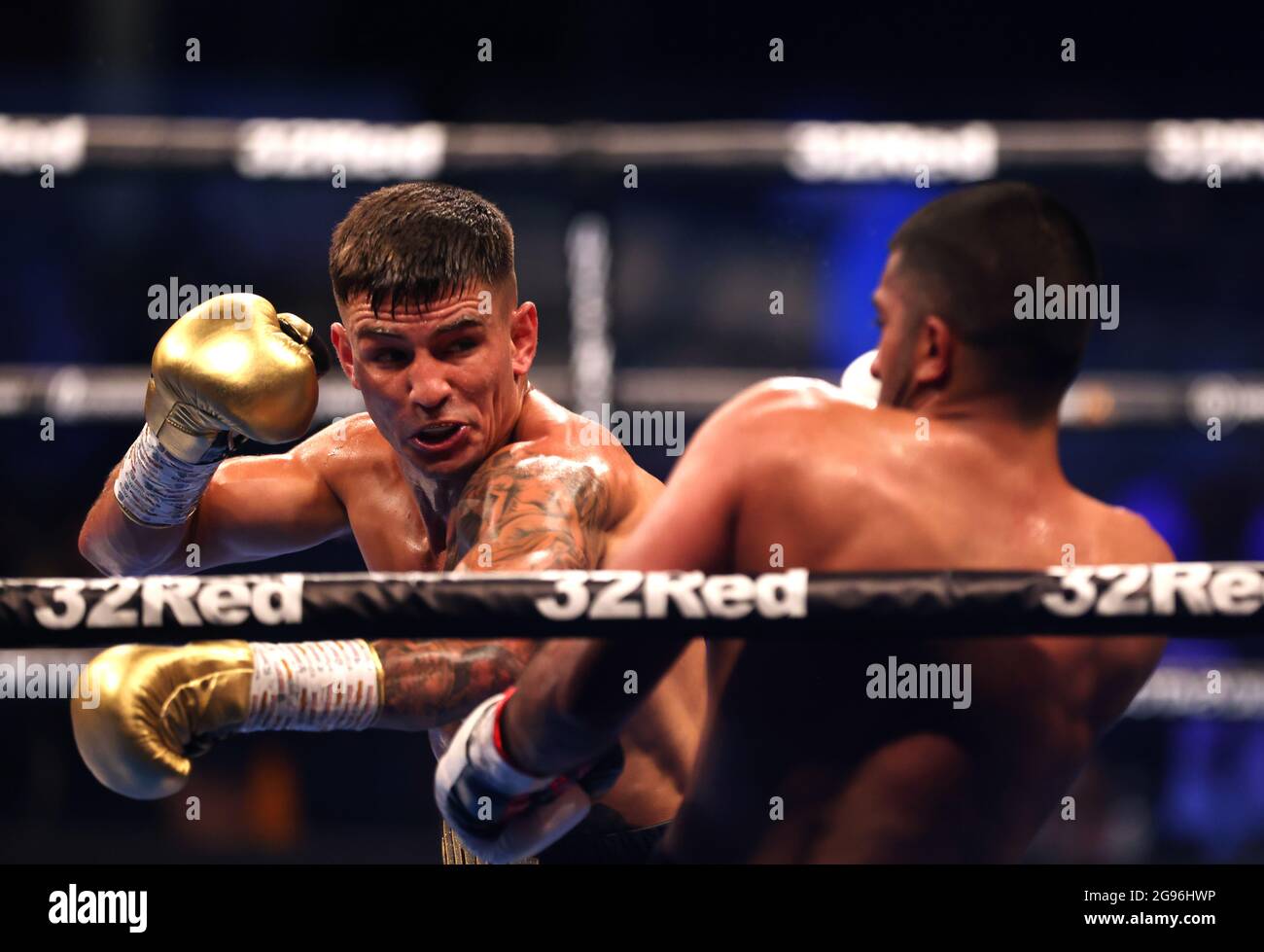 Sam Noakes (left) and Michael Isaac Carrero in the lightweight contest ...