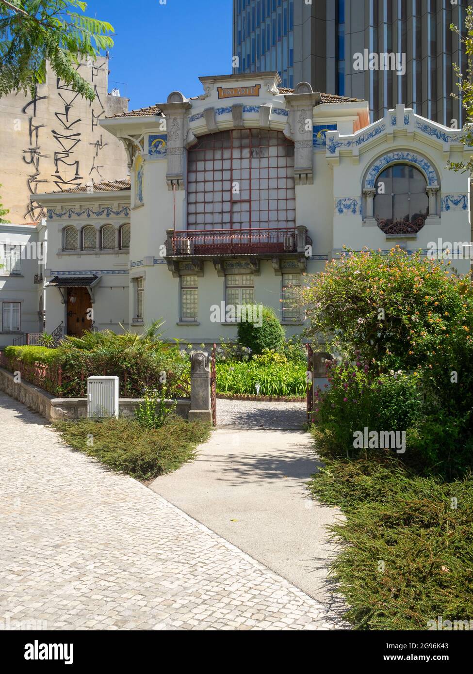 Casa-Museu Dr. Anastácio Gonçalves, Built As A Home And Atelier For ...