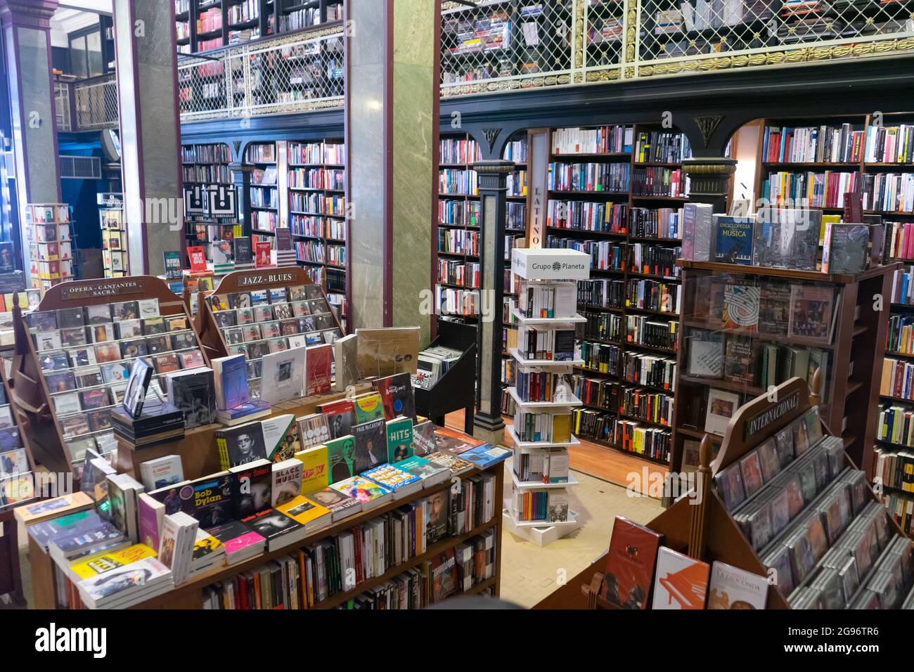Inside view of Puro Verso Bookstore, Ciudad Vieja. Montevideo, Uruguay Stock Photo