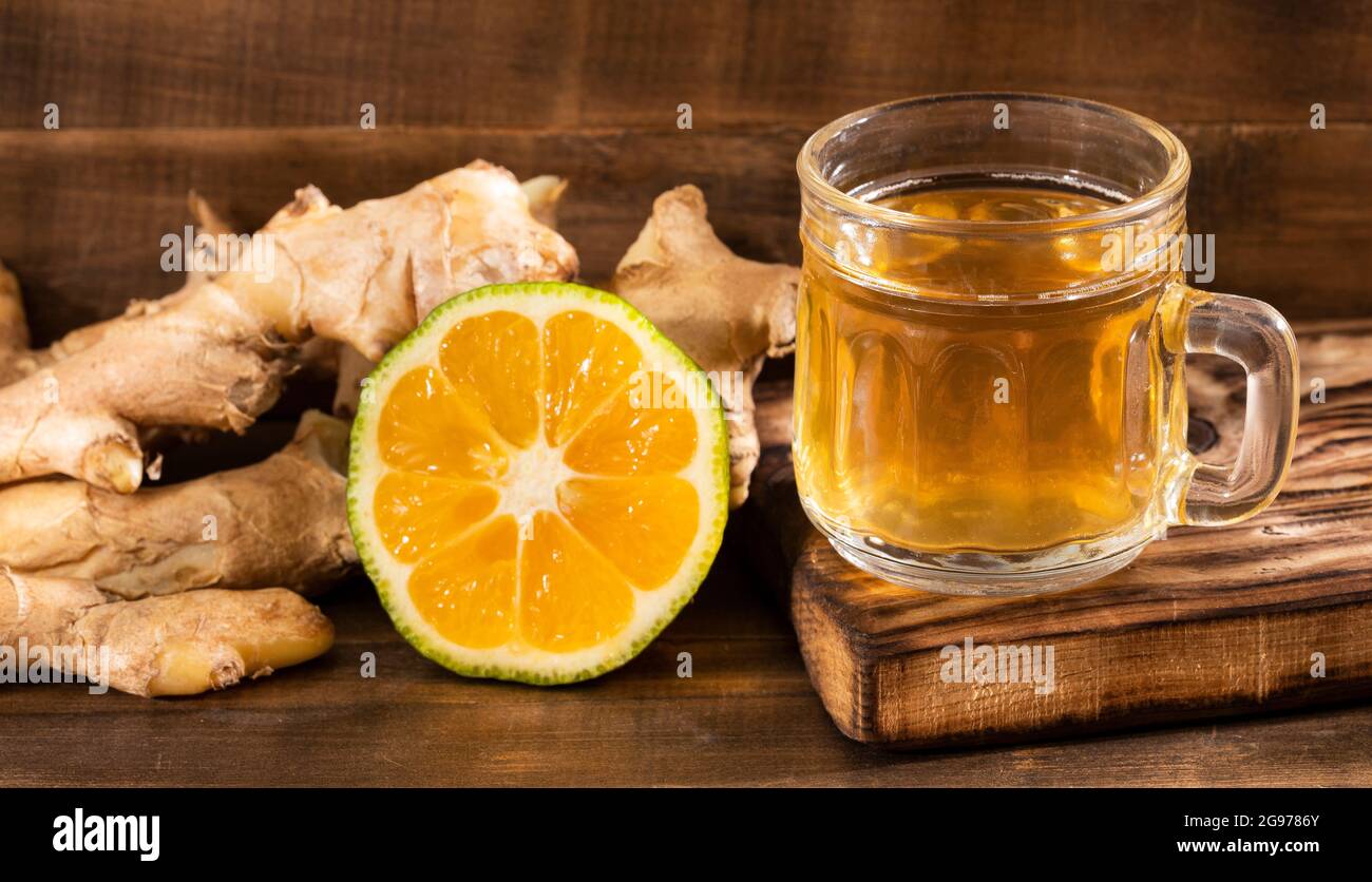 Ginger lemon root tea - Zingiber officinale Stock Photo - Alamy