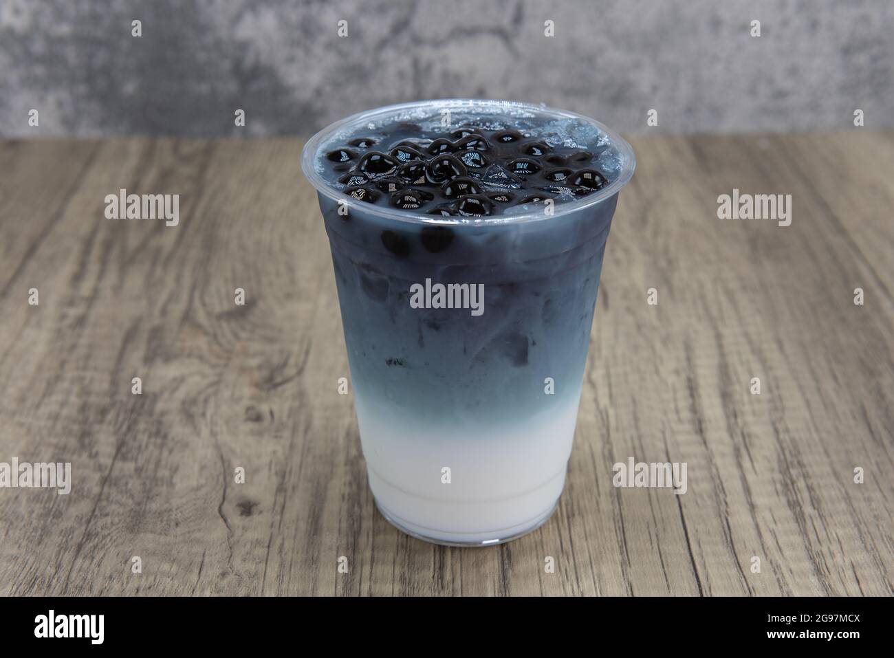 Butterfly pea milk tea cold beverage mixes iced boba drink for a